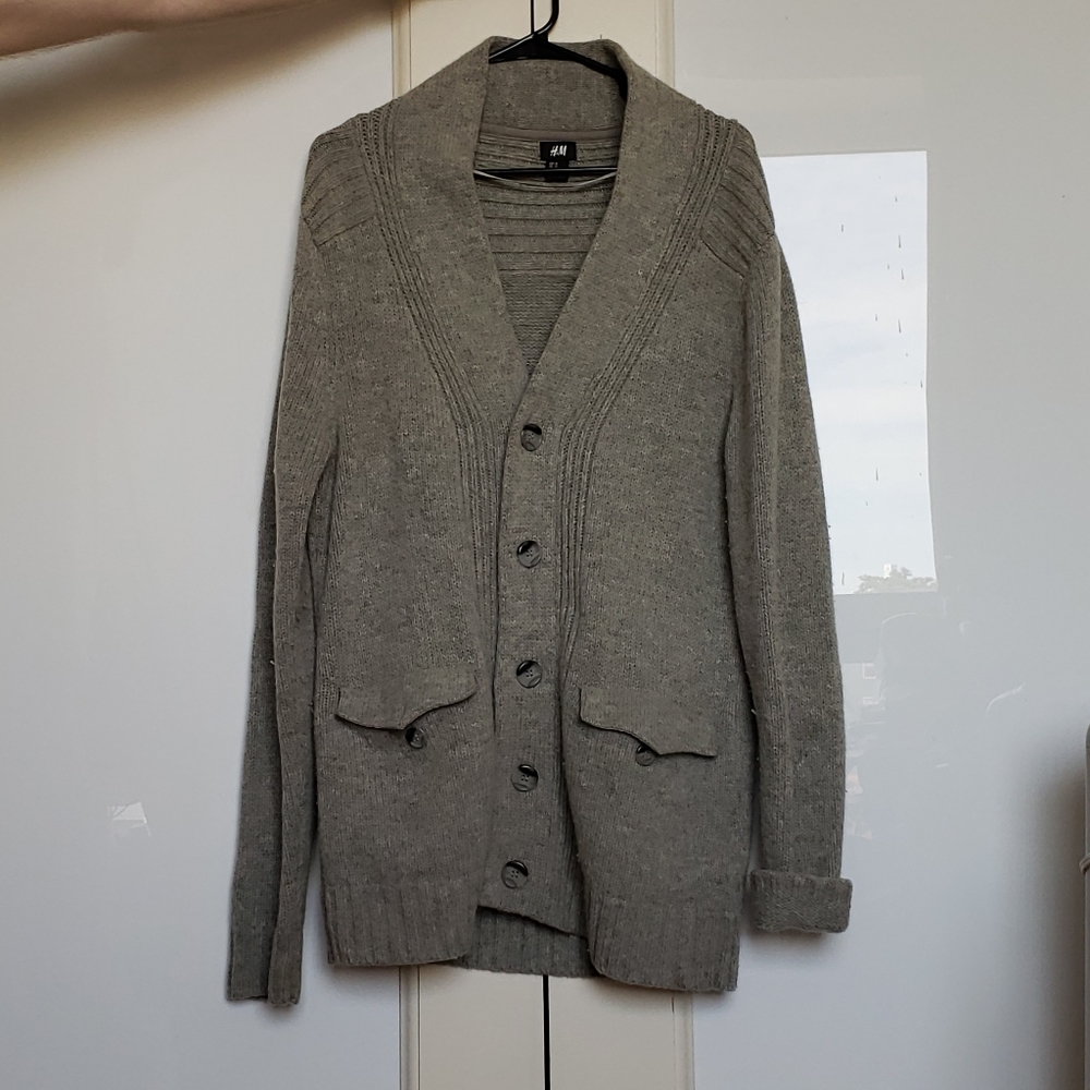 H&M Warm Gray Cardigan  size: M-L